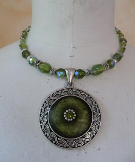 Le collier Emeraude