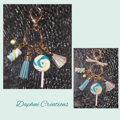 Porte-clés, bijou de sac vert, pompon, perles, bonbon et sucette.