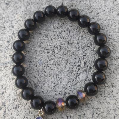 Bracelet en perles naturelles, onyx, cristal de swarovski et strass.